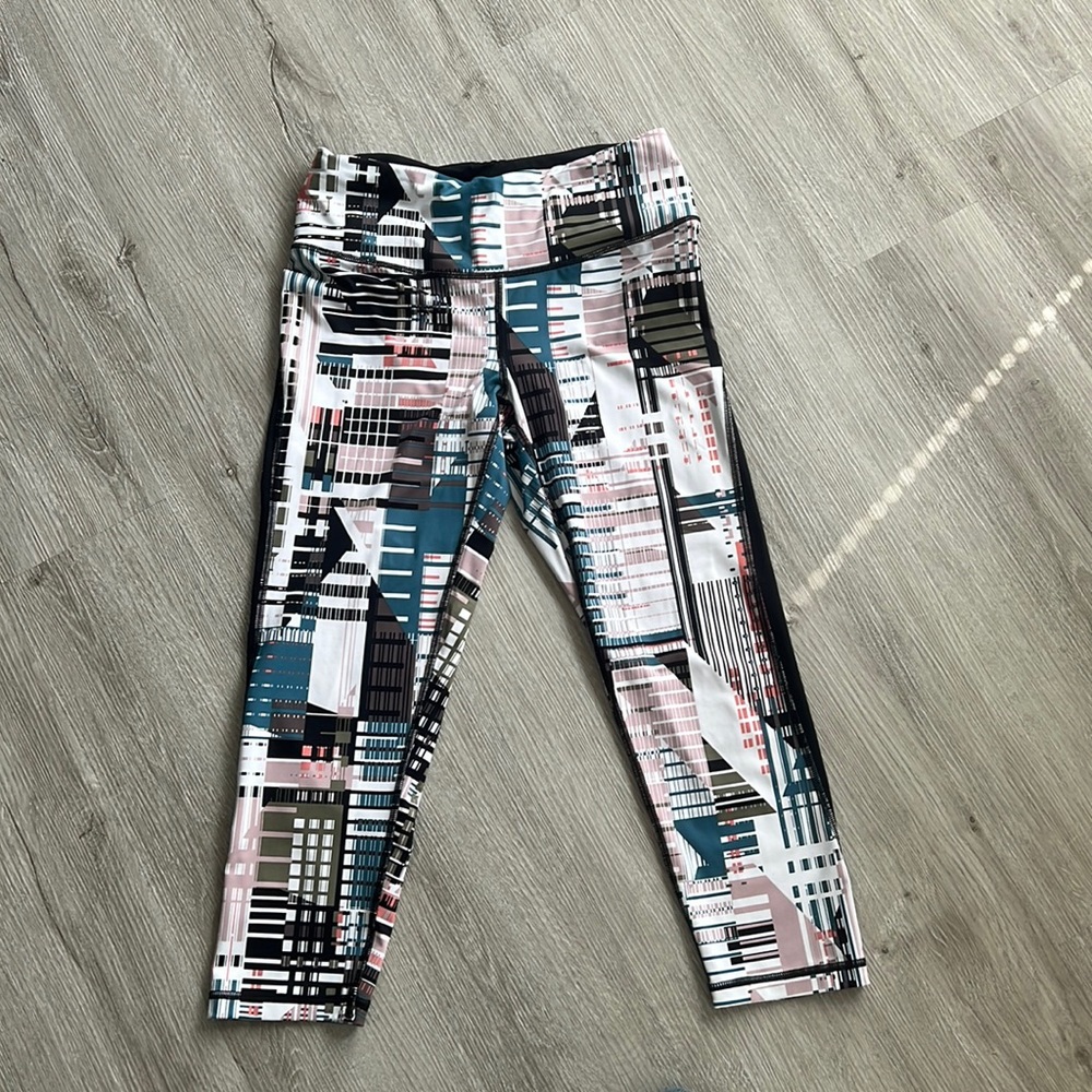 Victorias Secret leggings size M. Great condition!